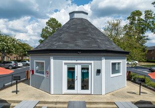 Overlook at Midtown Apartments in Columbus, GA - Foto de edificio - Building Photo