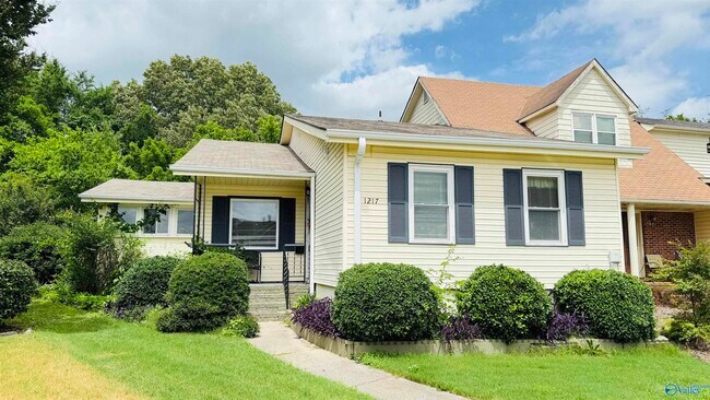property at 1217 Catskill Cir SE