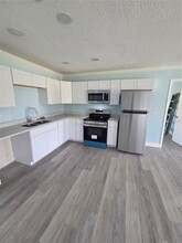 9001 Spring Hill Dr in Spring Hill, FL - Building Photo - Building Photo