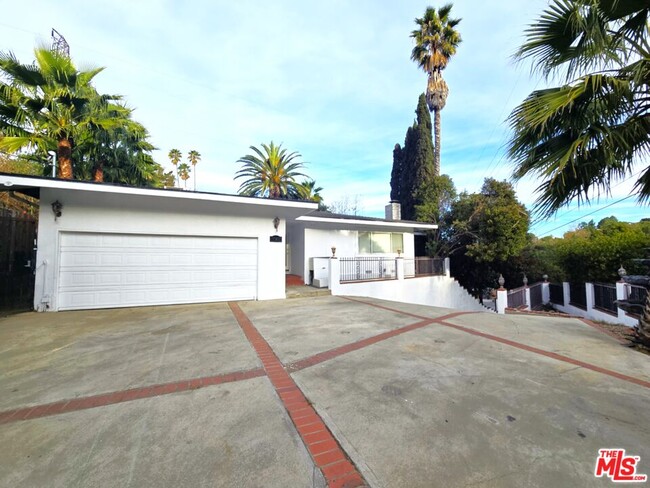 property at 3057 Laurel Canyon Blvd