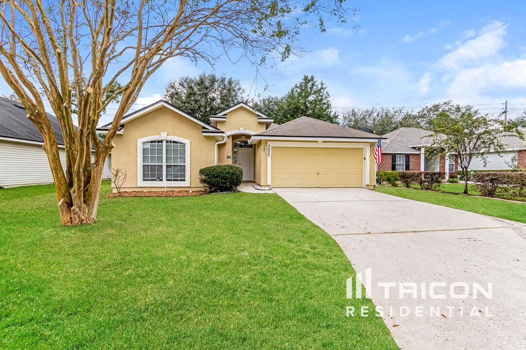 7932 Collins Bay Ct in Jacksonville, FL - Building Photo