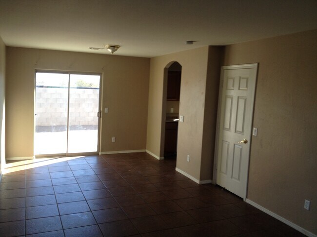 1167 N Main St in Coolidge, AZ - Building Photo - Building Photo
