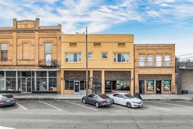 536-538 2nd St in Yuba City, CA - Foto de edificio - Building Photo