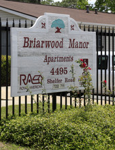 Briarwood Apartments Phase I and II in Tallahassee, FL - Building Photo - Building Photo