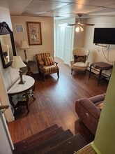 171 Frederick St, Unit Furnished heat electric w in New Bedford, MA - Building Photo - Building Photo