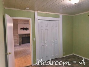 2564 Elwood Ave in South Lake Tahoe, CA - Building Photo - Building Photo