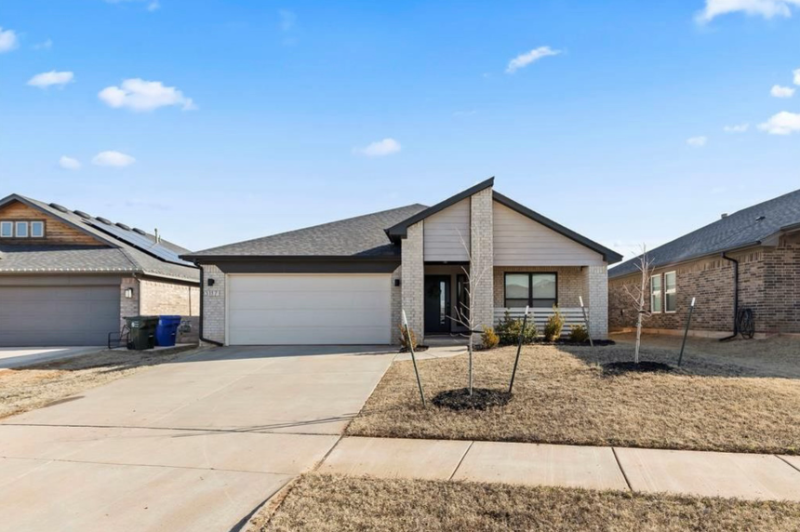 3117 Red Cedar Way in Norman, OK - Building Photo
