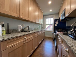 1699 Cambridge St, Unit 12A in Cambridge, MA - Building Photo - Building Photo