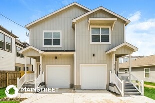 4712 Rawley St in Houston, TX - Building Photo