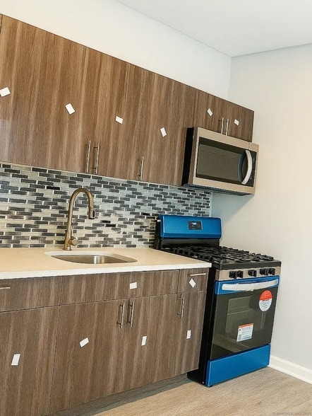 property at 639 Barnum Ave