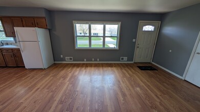 828 Apgar St S in Shakopee, MN - Building Photo - Building Photo
