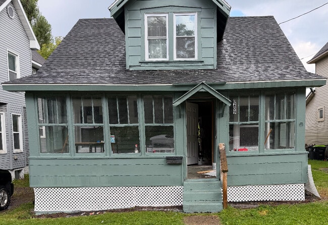property at 1209 Tweed St