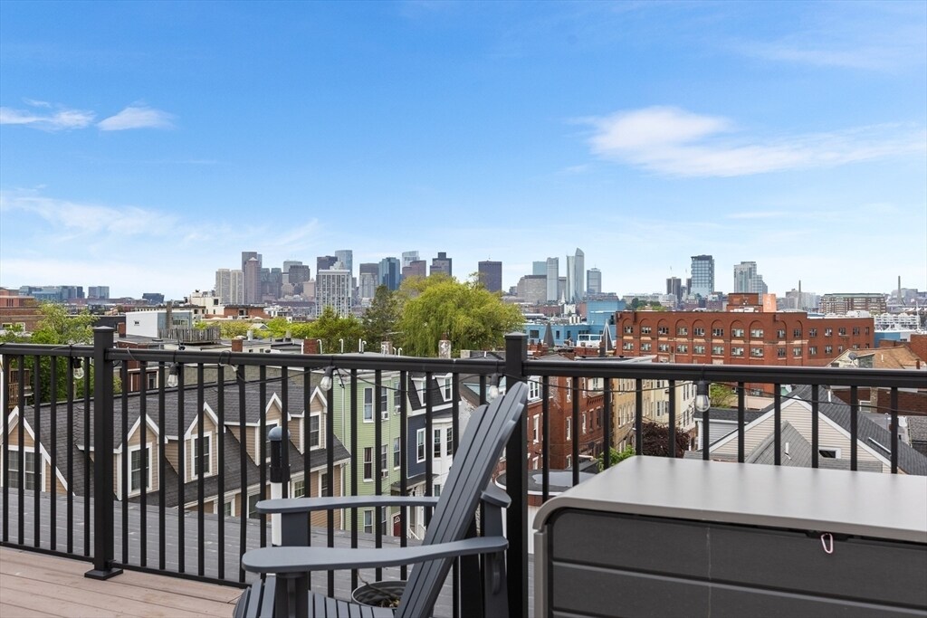 46 Eutaw St in Boston, MA - Building Photo