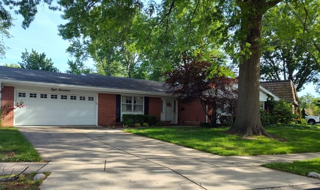 property at 817 Kenyon Dr
