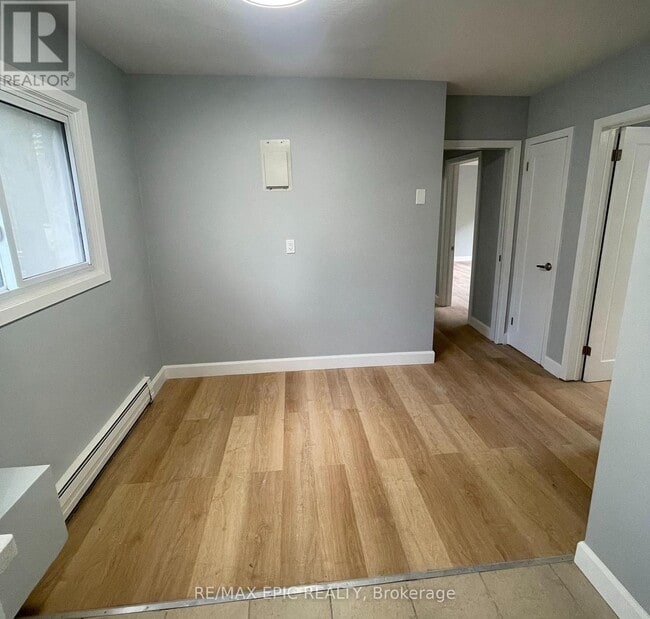 569 Dufferin Ave