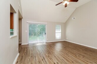 7807 Lobilia Ln in Charlotte, NC - Building Photo - Building Photo