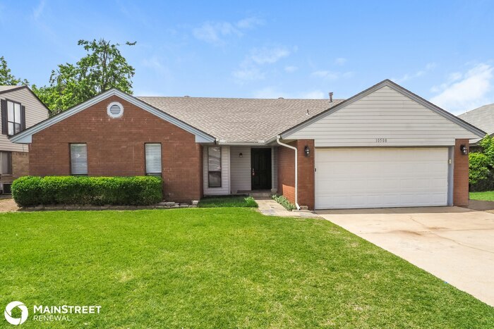 10508 NW 40th St in Yukon, OK - Building Photo