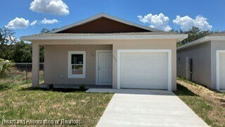 1474 Las Villas Blvd in Sebring, FL - Building Photo