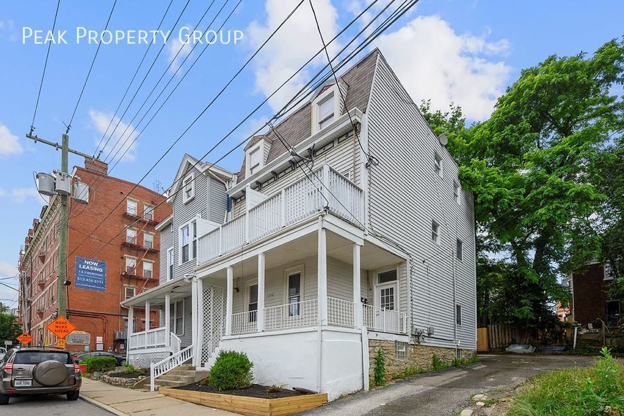 1516 William Howard Taft Rd in Cincinnati, OH - Building Photo