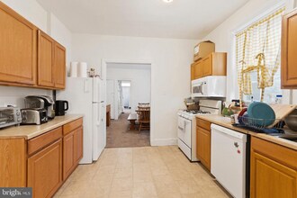 2039 N Gratz St in Philadelphia, PA - Building Photo - Building Photo