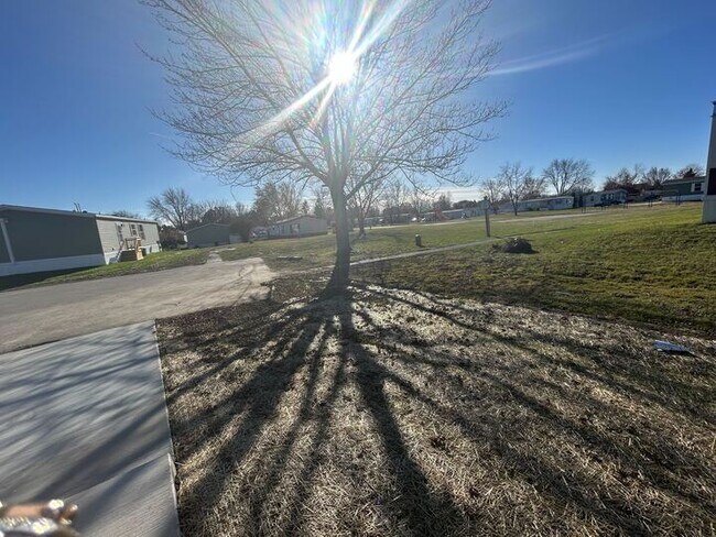 29773 W Deerfield Ct in Chesterfield, MI - Building Photo - Building Photo