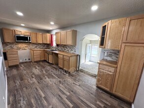 2510 Ivanhoe Dr in Colorado Springs, CO - Building Photo - Building Photo