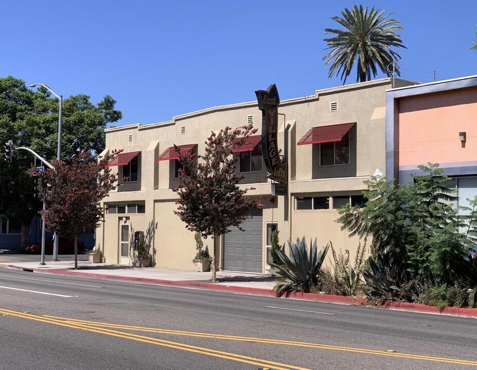 East Village Lofts in Long Beach, CA - Foto de edificio