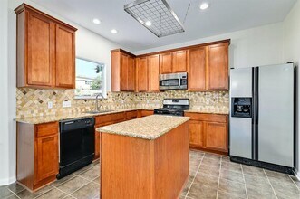 20308 Farm Pond Ln in Pflugerville, TX - Building Photo - Building Photo