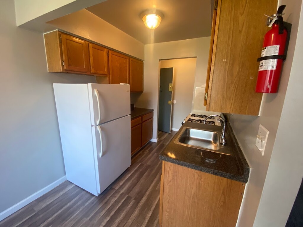 Avalon Court Apartments in Levittown, PA