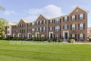 9042 Mercer Dr in Fishers, IN - Building Photo