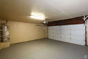 Quailwood Apartments in Stockton, CA - Building Photo