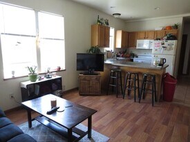 709 Hudson St in Eau Claire, WI - Building Photo