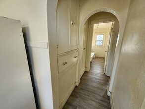 216 Courtland St in Waterloo, IA - Building Photo - Building Photo