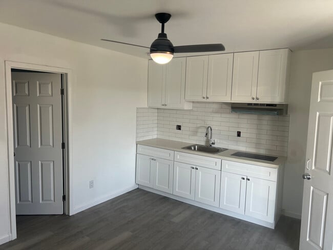 2431 Prospect St in National City, CA - Building Photo - Building Photo