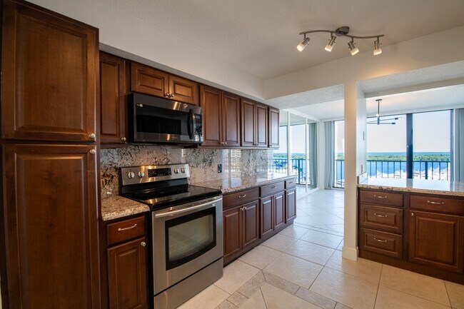 122 Lakeshore Dr, Unit 1134 in North Palm Beach, FL - Building Photo - Building Photo