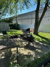 411 Douglass Ct in Iowa City, IA - Building Photo - Building Photo