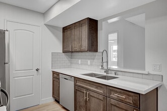 VUE 5325 in Las Vegas, NV - Building Photo - Building Photo