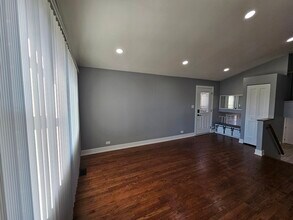 1535 E Jane Ave in Arlington Heights, IL - Building Photo - Building Photo