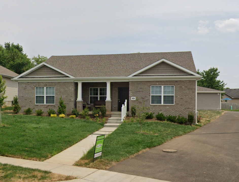 433 Long Branch Ln, Unit B1 in Lexington, KY - Foto de edificio