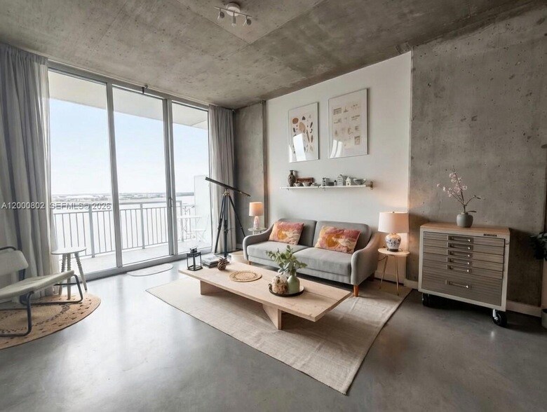 300 S Australian Ave, Unit 809 in West Palm Beach, FL - Building Photo