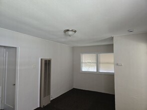 681 N 1st Ave in Upland, CA - Building Photo - Building Photo