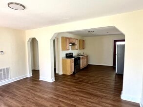 1324 Carmichael St in Malvern, AR - Building Photo - Building Photo