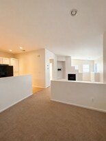 2010 Azure Cv, Unit 8 in Chula Vista, CA - Building Photo