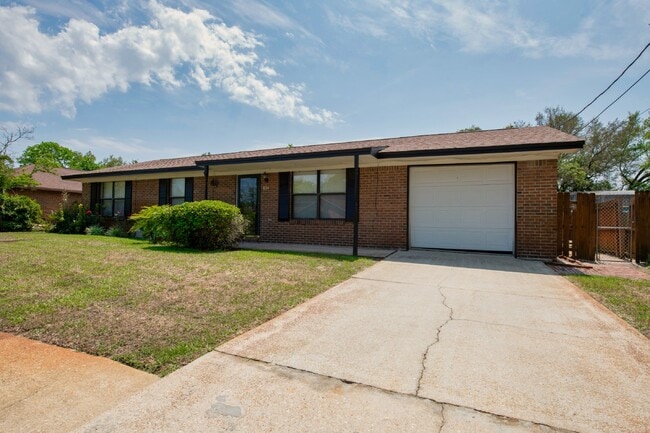 property at 834 Boulevard De L'Orleans