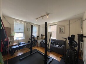 54 Kelly Rd in Cambridge, MA - Foto de edificio - Building Photo