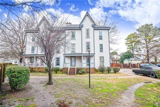 property at 1031 Green St