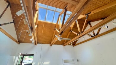 3337 Alta Laguna Blvd, Unit D in Laguna Beach, CA - Foto de edificio - Building Photo