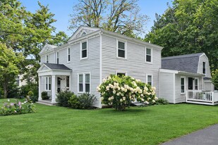 22 Fletcher St, Unit 22 Fletcher Street in Kennebunk, ME - Building Photo