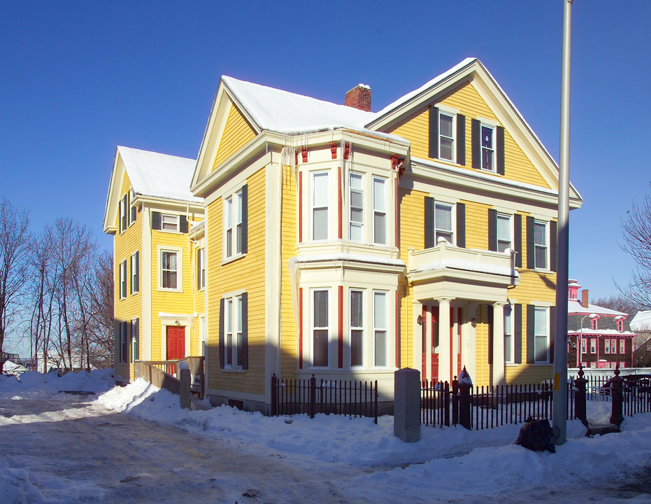 226-228 Purchase St in Fall River, MA - Building Photo