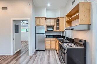 1409 Theckla Terrace in Austin, TX - Building Photo - Building Photo
